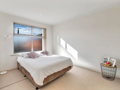 5 / 211 Findon, Findon