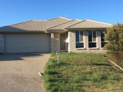 25 Goldenwood Crescent, Fernvale