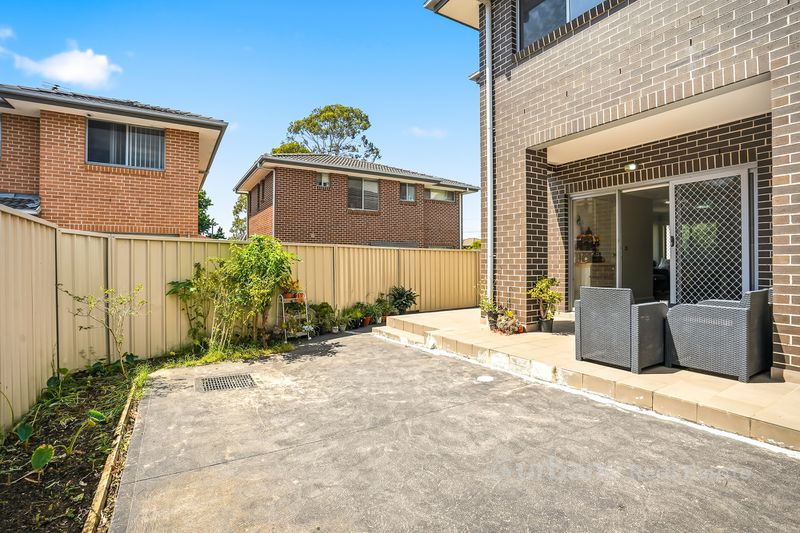10 / 27 Valeria Street, Toongabbie