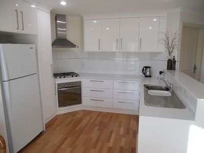 5 April Villa, Mount Gambier