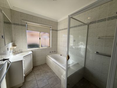 4 / 156-158 Merrigal Street, Griffith