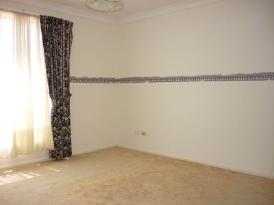 6 Regent Court, Dubbo