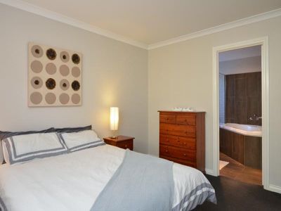 39 Paddington Drive, Hannans