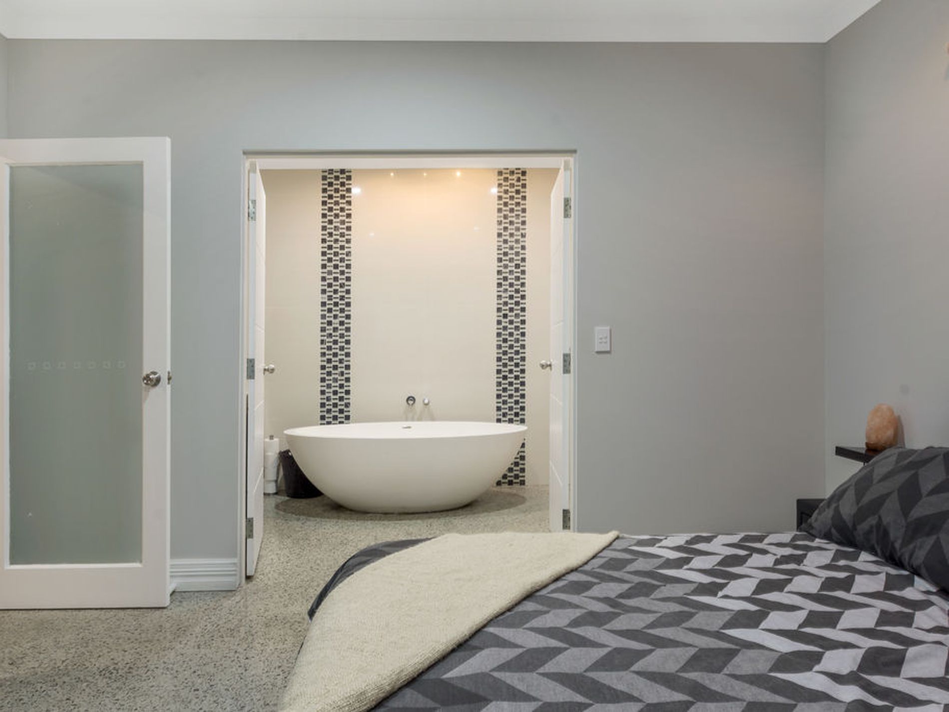 16 Tinsel Street, Yanchep