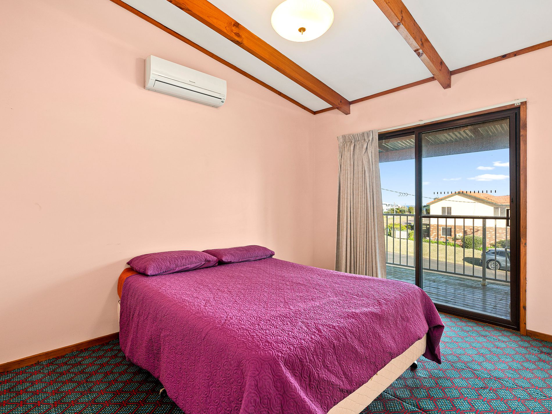 8 The Parapet, Manyana