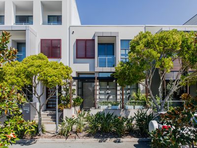 13 SALACIA DRIVE, Paradise Point
