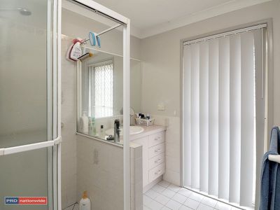 22 Bangalow Crescent, Raceview