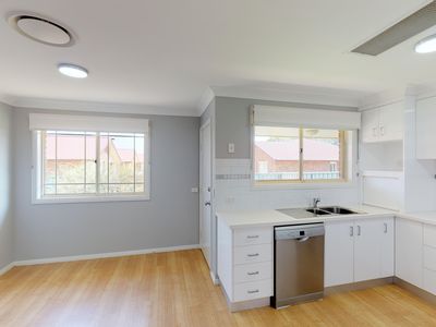 2 / 15A Bedford Avenue, Dubbo