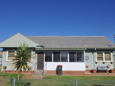 2 Calarie Road, Forbes
