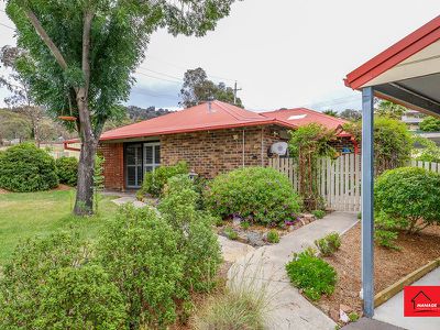 6 Linton Place, Calwell