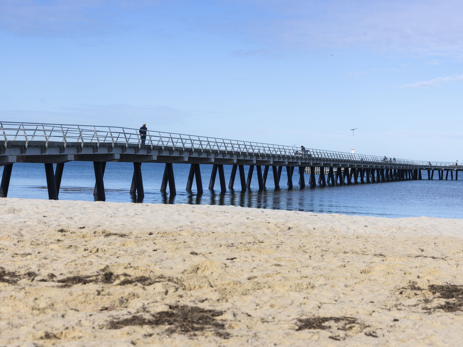 2 / 261 Esplanade, Altona