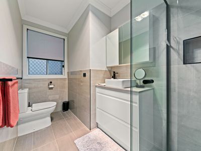 5 Bergen Close, Taylors Lakes