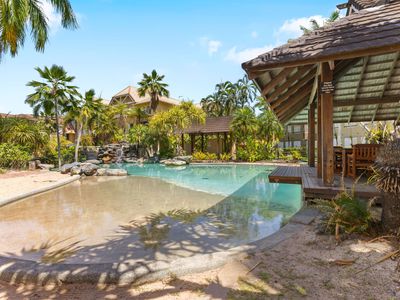 612 / 2-10 Greenslopes Street, Cairns North