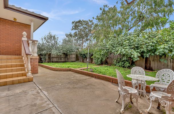 10 Stonehaven Drive, Thomastown