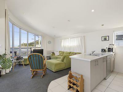 96B Lyall Parade, Lyall Bay