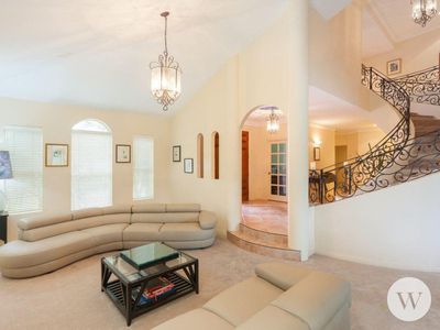 211 Westlake Drive, Westlake