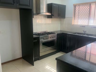 2 Abbott Way, Swan View