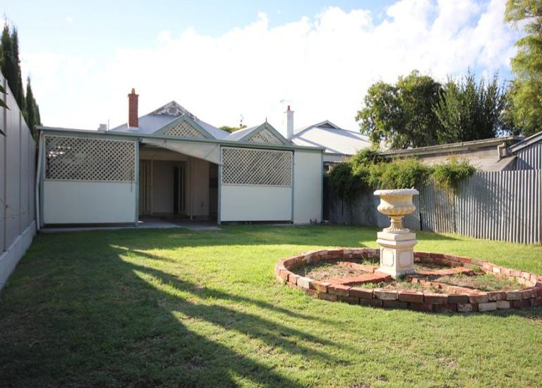 3 Penzance Street, Glenelg