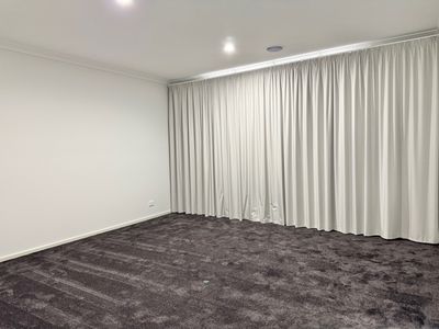 1 Arkport Way, Manor Lakes