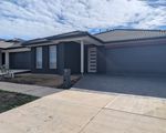 18 Singleton Circuit, Armstrong Creek