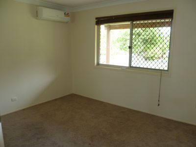 8 Quantock Court, Rochedale South