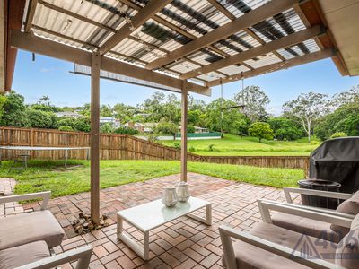 5 Sapphire Court, Kenmore