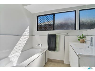 19 Homevale Ent, Mount Peter