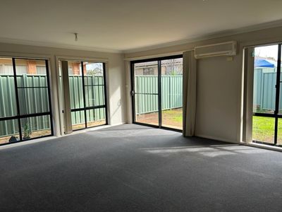 76B Close Street, Parkes