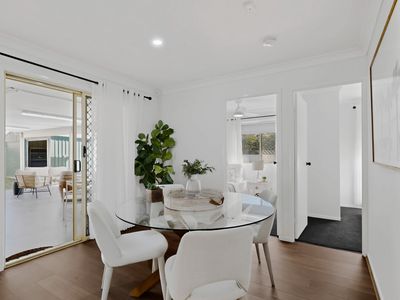 14 Lambourne Court, Lawnton