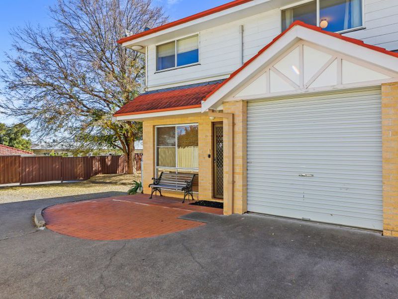 Real Estate Agent Tamworth First National Real Estate Tamworth