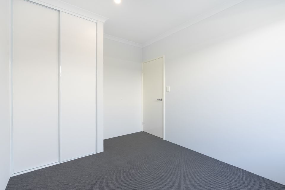 16 Tarot Grove, Baldivis