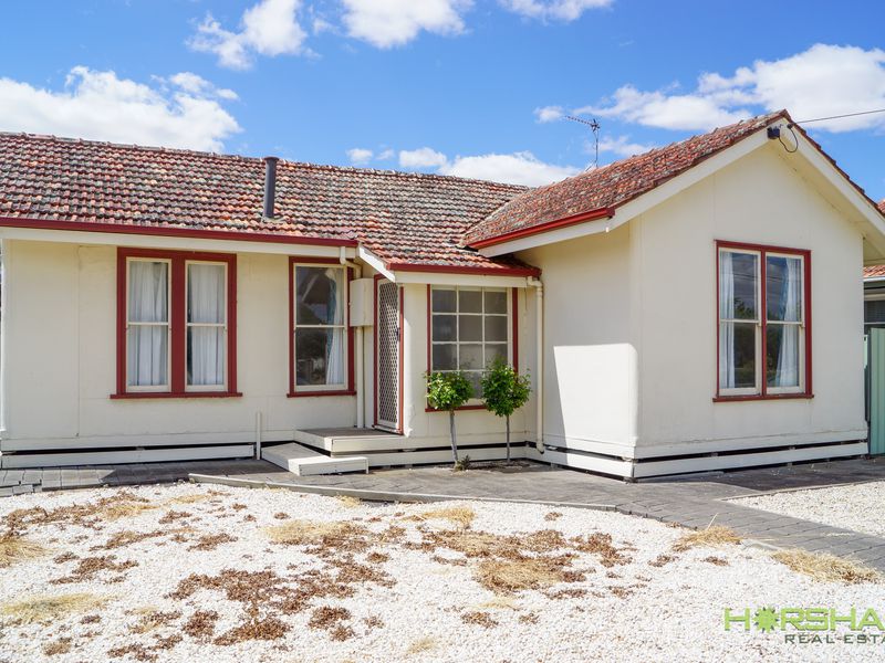 36 Elizabeth Street, Horsham