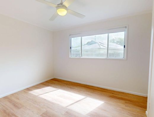 Fully Renovated Family Home image 7