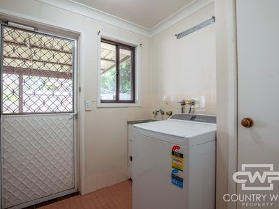 147 Malpas Street, Guyra