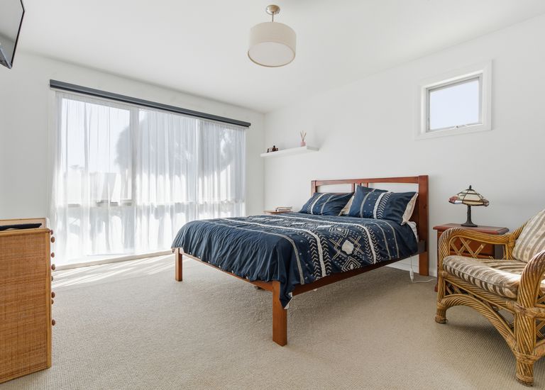 8 Aquarius Court, Portland North