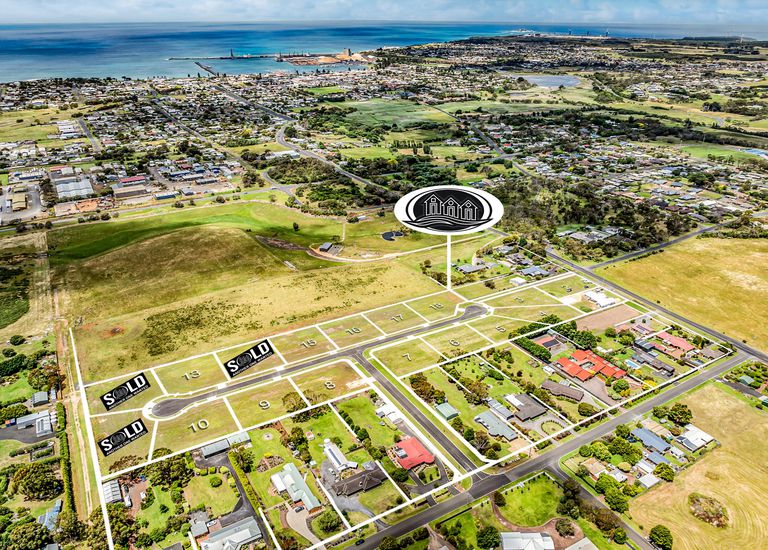 Lot 9, Hampton Court, Portland