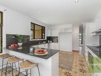 11 Winston Crescent, Kirwan