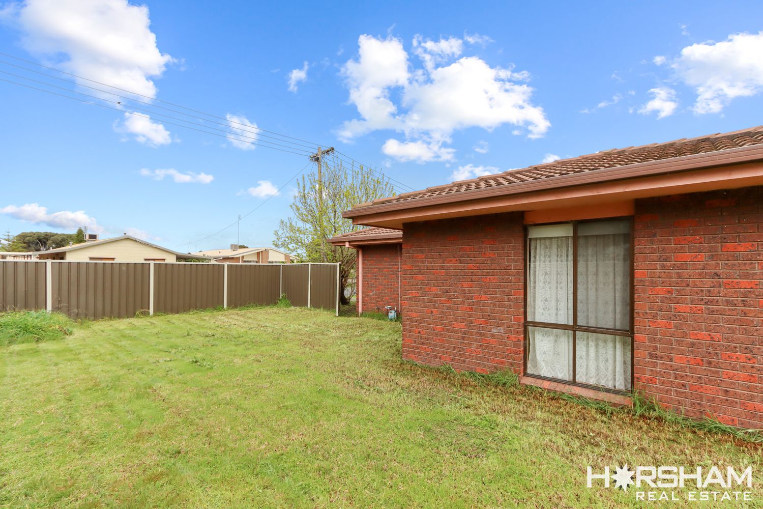 1 / 9 Young Street, Horsham