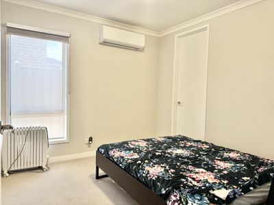 8 Donahue Street, Truganina
