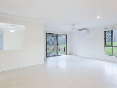 37 Hideaway Circuit, Fletcher