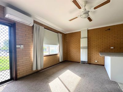 4 / 18A Schubert Crescent, Wodonga