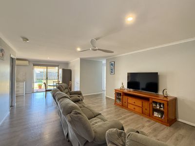 7 Sharyn Court, Point Vernon