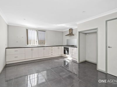 16 Albert St, Goodna