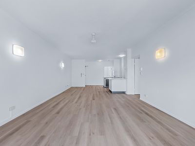 6 / 9 Hermitage Drive, Airlie Beach