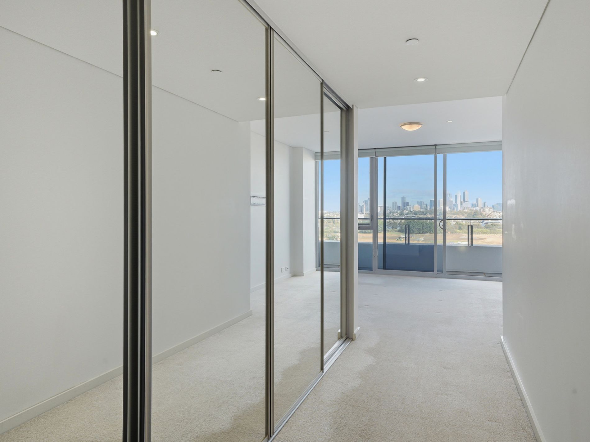 601 / 30 The Circus, Burswood