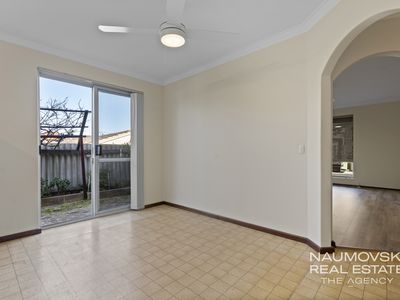 10 / 4 Lee Place, Noranda
