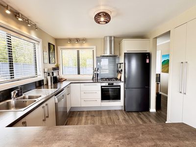 131 Chelsea View Drive, Chatswood