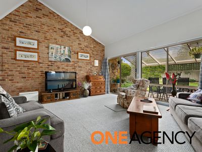 6 NUNKERI PLACE, North Nowra