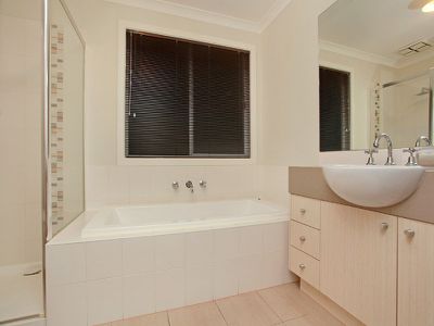 62 Silverwattle Drive, Lyndhurst