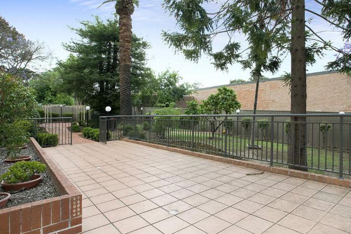 6 / 11-13 Crane Street, Homebush